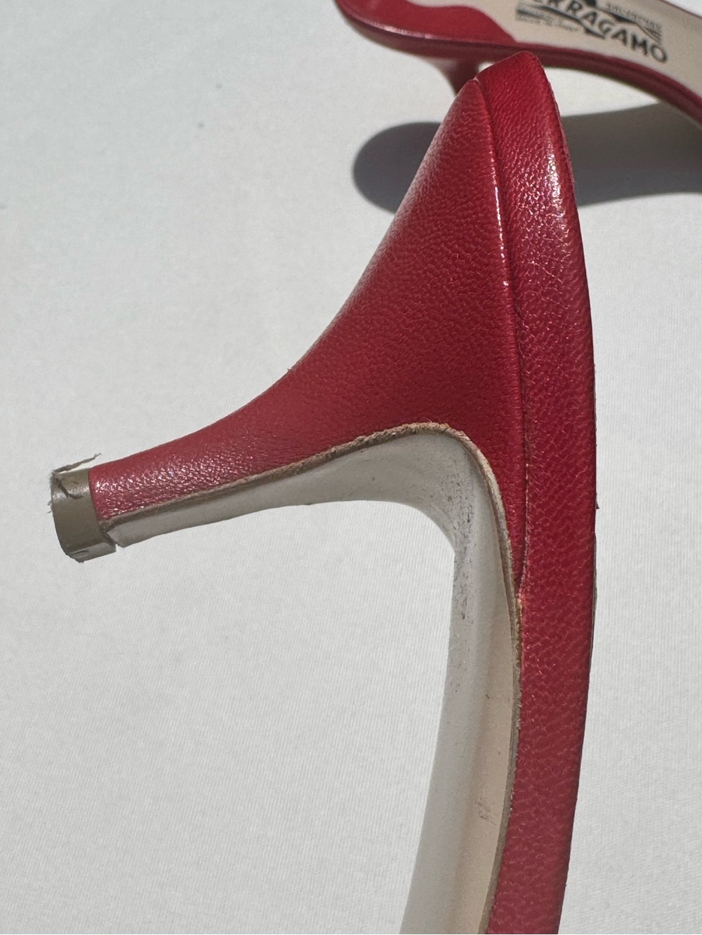 Salvatore Ferragamo Vara Bow Red Kitten Heel Sandals - Size 37 - Picture 10 of 11